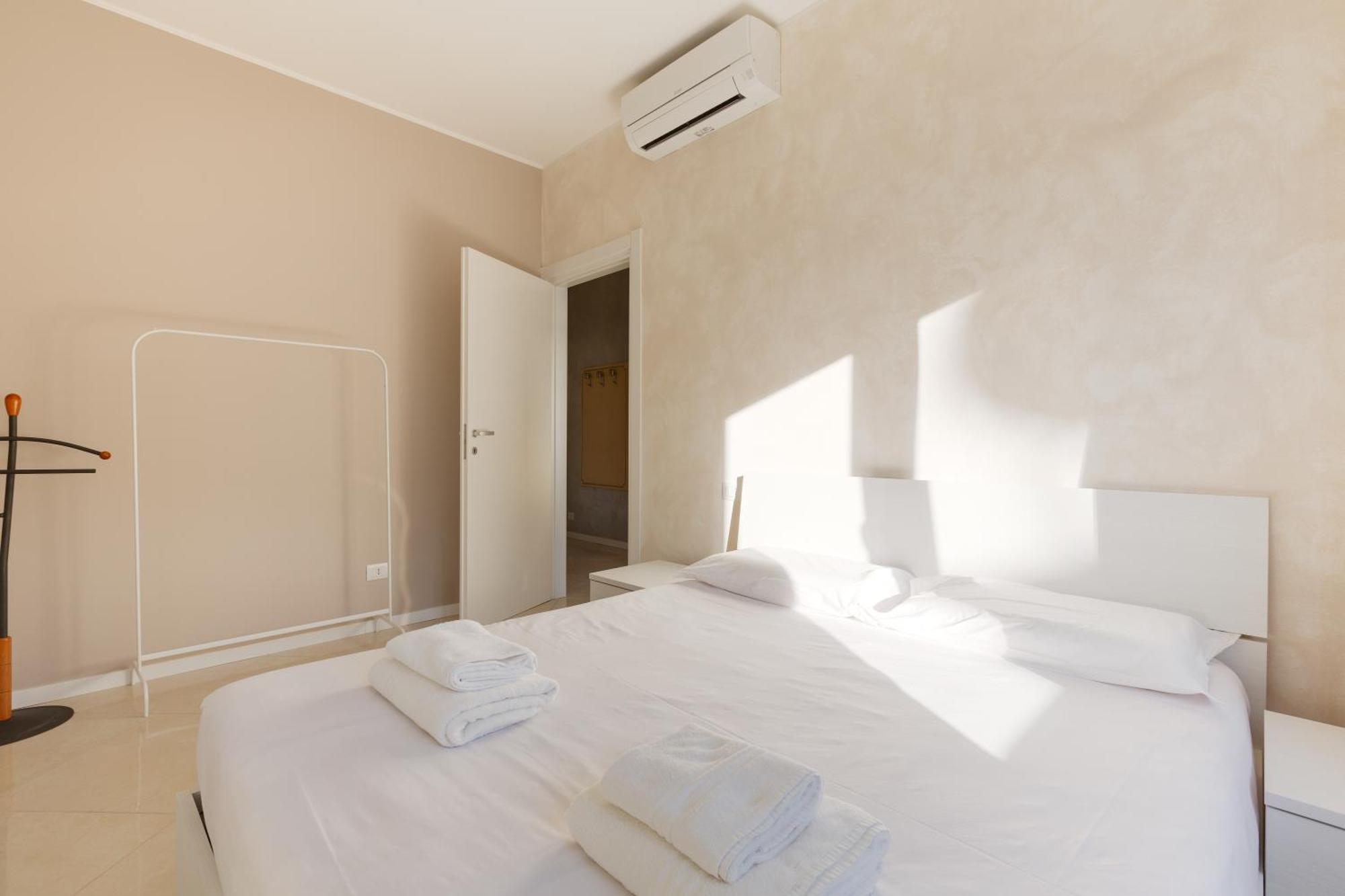 Niguarda Bright Apartment W/ Balcony Milánó Kültér fotó